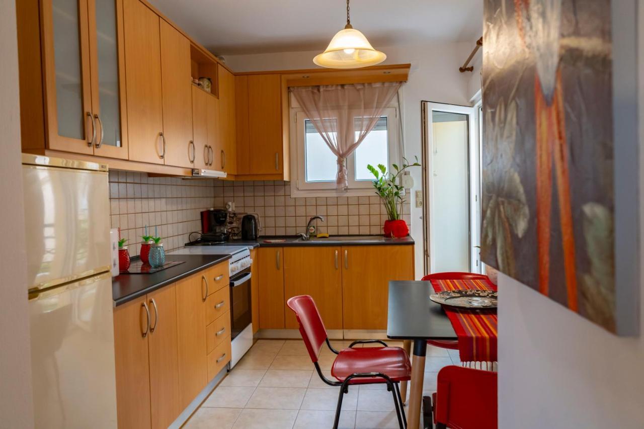 A Quiet Apartment Close To The Sea Goúvai Luaran gambar