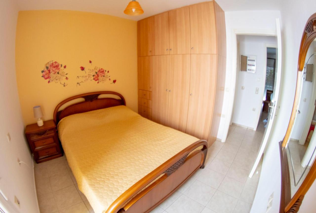 A Quiet Apartment Close To The Sea Goúvai Luaran gambar